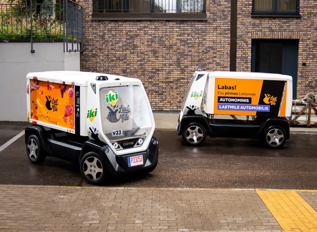 Clevons fleet of delivery robots in Lithuania (LastMile, IKI)
